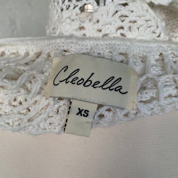 Crochet off shoulder crop top - Picture 4 of 5